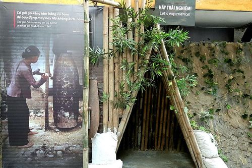 Trưng bày ''Để bầu trời mãi xanh''