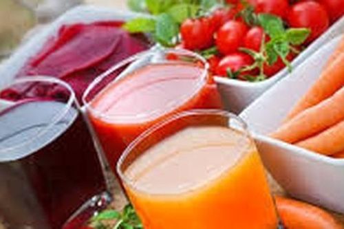 Kiểu uống nước ép trái cây gây độc hại mà nhiều người vẫn hay làm