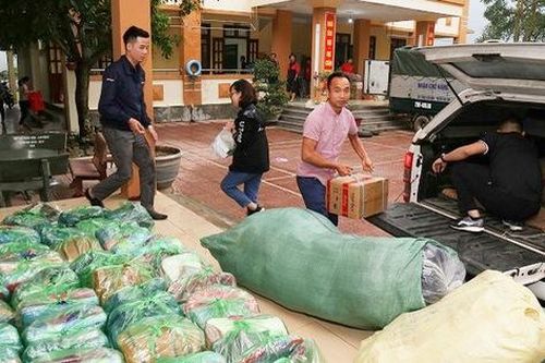 Thêm nhiều đơn vị chung tay ủng hộ người dân vùng lũ ở Quảng Bình