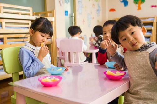 Biếng ăn trường học, vấn đề cần được quan tâm