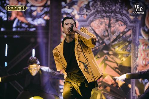 Hành trình Dế Choắt ở Rap Việt: Một bầu trời nội tâm sâu sắc 'trốn' trong vẻ ngoài hầm hố