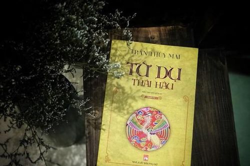 'Từ Dụ Thái hậu' đoạt giải nhất cuộc thi tiểu thuyết Hội Nhà văn Việt Nam