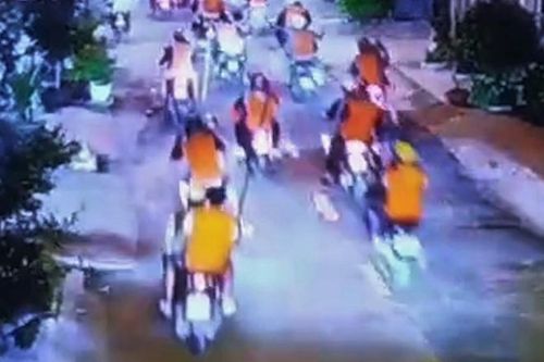 Khởi tố 80 người trong vụ băng áo cam phá quán nhậu ở TP.HCM