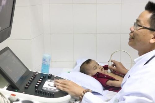 Điều trị thành công bệnh tim bẩm sinh do động mạch vành