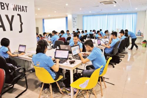Cuối năm, nhu cầu lao động tăng cao