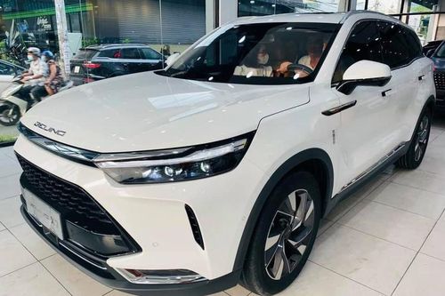 Xe Trung Quốc ngon, bổ và rẻ tại Việt Nam - 'Thôi đừng chiêm bao'