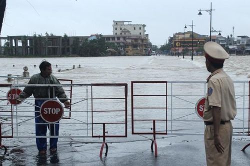 Thừa Thiên Huế: Mưa lớn kéo dài nhiều nơi tái ngập lụt