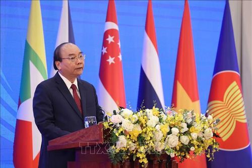 Thủ tướng: ASEAN sẽ tiếp tục phát huy vai trò trung tâm trong dẫn dắt các tiến trình đối thoại, hợp tác