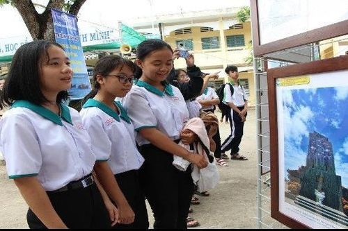 Nâng cao ý thức trách nhiệm bảo vệ chủ quyền biển, đảo