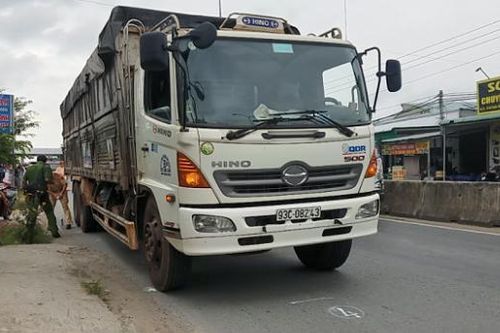 Tin giao thông đến sáng 12/11: Va chạm với ô tô, 3 người đi xe máy tử vong