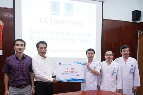 Petrovietnam, PV GAS trao tặng thiết bị y tế cho Bệnh viện Thống Nhất
