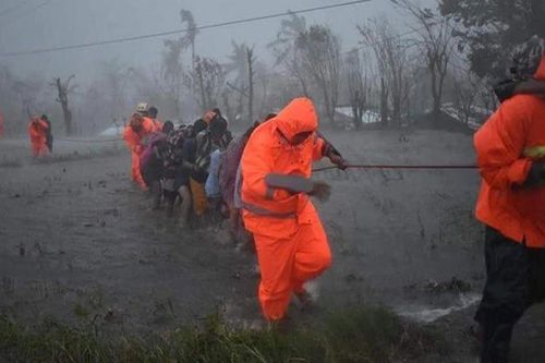 Video bão Vamco càn quét Philippines gây thương vong