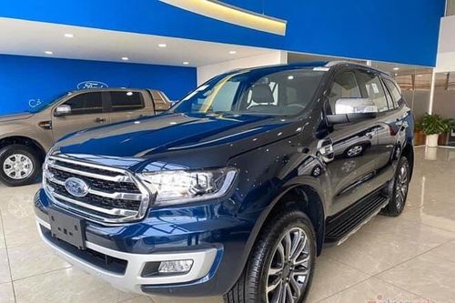 Xe bán tải tháng 10: Ford Ranger 'bất bại', bỏ xa đối thủ