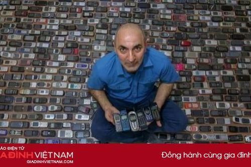 20 năm sưu tầm hơn 1000 điện thoại cổ