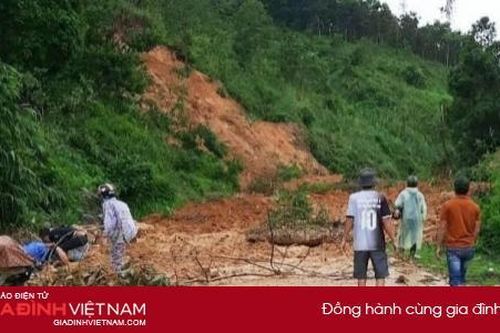 Hàng chục người thoát chết trong 'gang tấc' khi núi tiếp tục sạt lở ở Quảng Nam