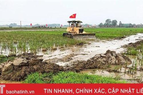 Hà Tĩnh đẩy nhanh khôi phục sản xuất gắn với xây dựng nông thôn mới
