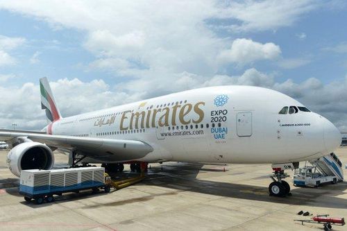 Hãng hàng không Emirates lần đầu tiên báo lỗ trong hơn 30 năm