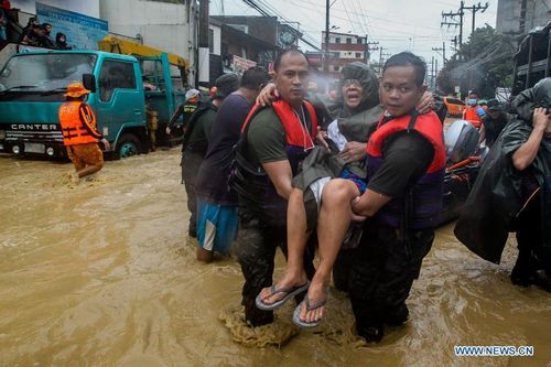 Philippines: Bão Vamco gây lũ quét tại Manila, nhiều người bị mắc kẹt