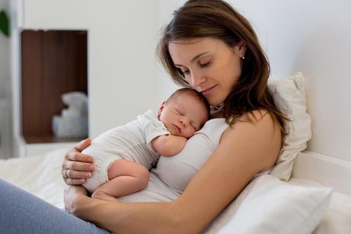Kinh nguyệt sau khi sinh? Phụ nữ sau sinh bao lâu thì có kinh?