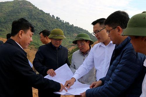 Kiểm tra tiến độ thi công, công tác chuẩn bị đắp đập, ngăn dòng Hồ chứa nước Ẳng Cang