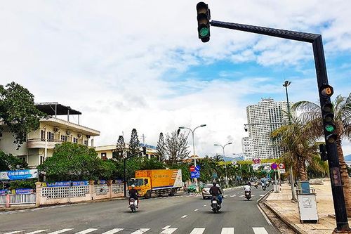 Nha Trang: Cần lắp đặt camera phạt nguội vi phạm giao thông