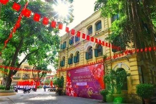 Vẻ đẹp của ngôi trường hơn 120 năm tuổi giữa lòng Thủ đô