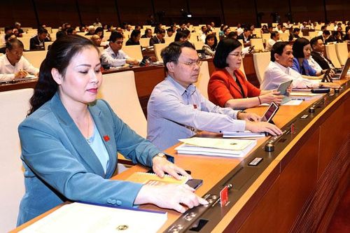 Chưa thực hiện điều chỉnh mức lương cơ sở, chuẩn nghèo trong năm 2021