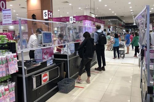 Thành phố Hồ Chí Minh: Tiếp tục cho phép doanh nghiệp bán hàng khuyến mại 100%