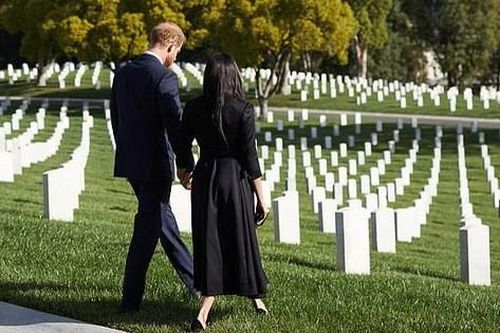 Màn đánh bóng tên tuổi mới nhất của nhà Meghan Markle: Tưởng lu mờ hoàng gia Anh cuối cùng nhận lại kết quả đắng cay muôn phần
