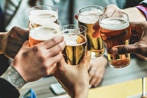 Nhân viên uống rượu, sếp bị phạt!