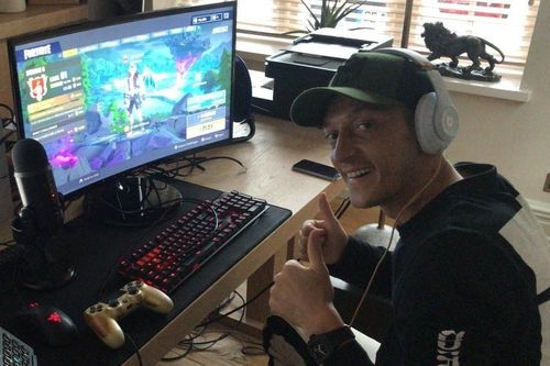 Chứng nghiện game làm khổ cầu thủ chuyên nghiệp