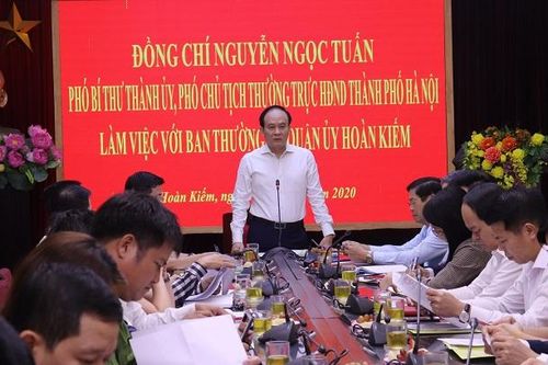 Phó Bí thư Thành ủy Nguyễn Ngọc Tuấn: Hoàn Kiếm cần chú trọng hoàn thành tốt chỉ tiêu thu ngân sách