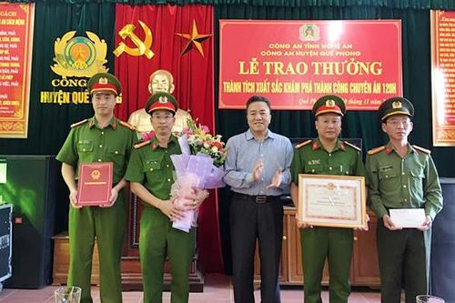 Bóc gỡ đường dây ma túy 'khủng'