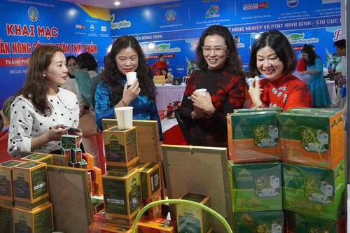 Khai mạc 'Phiên chợ Tuần nông sản an toàn thực phẩm năm 2020' tại Đà Lạt