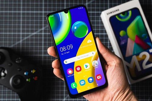 4 'chú dế' giúp Samsung cạnh tranh sòng phẳng với iPhone