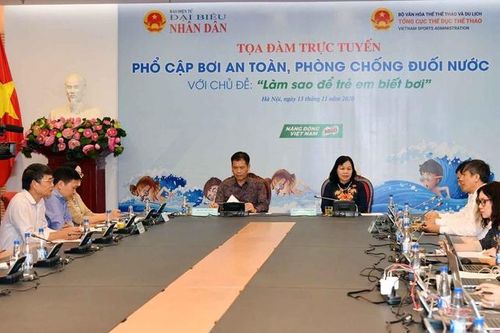 Làm sao để trẻ biết bơi?