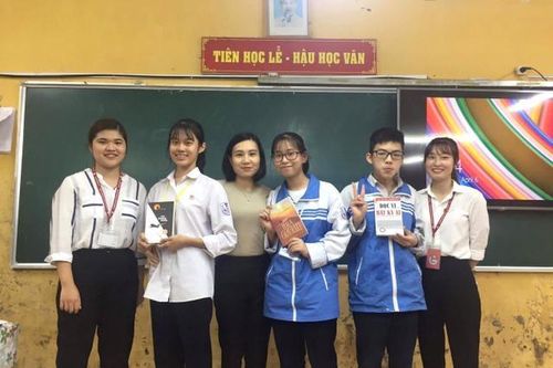Cô giáo Hà Nội tự hào nghề cầm phấn