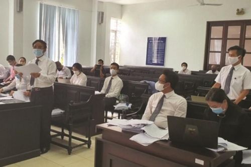 Bác đơn kiện về việc hủy kết quả đấu giá, hủy QĐ phong tỏa tài sản