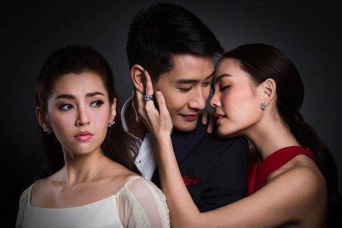 Ẵm sạch tiền đền bù đất, bồ trẻ còn 'tặng' chồng tôi 'đòn nặng tay' này