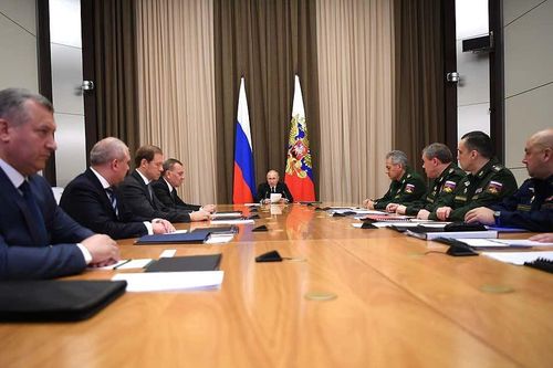 Ông Putin hé lộ hầm chỉ huy hạt nhân mới của Nga
