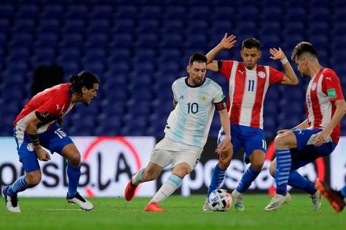 Messi bị VAR cướp bàn thắng, Argentina ngậm ngùi chia điểm Paraguay
