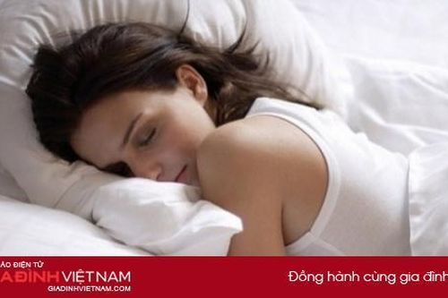 4 thói quen hàng ngày khiến người trẻ gặp chứng đau mỏi vai gáy