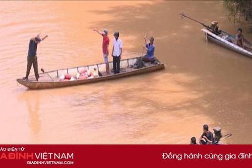 Thả lưới bắt cá khi lũ lên, 2 người bị lật ghe tử vong