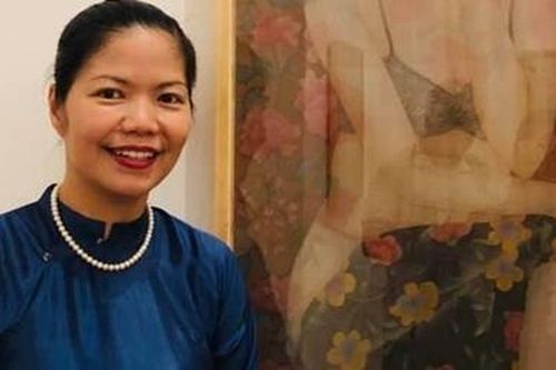 Họa sĩ Nguyễn Thị Châu Giang: Mỗi phụ nữ là một đóa hoa