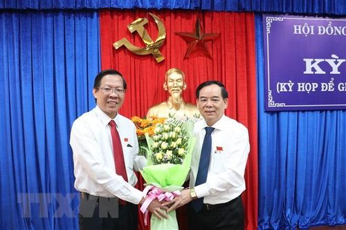 Phê chuẩn ông Trần Ngọc Tam làm Chủ tịch UBND tỉnh Bến Tre