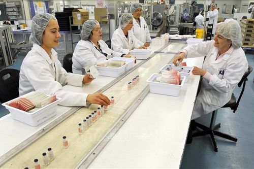 Australia thông qua chính sách tiêm chủng quốc gia mới