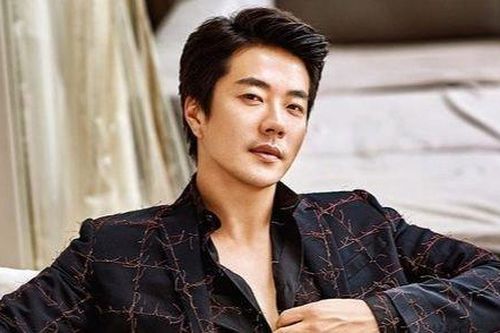 Tài tử Kwon Sang Woo bị chấn thương nặng khi quay phim