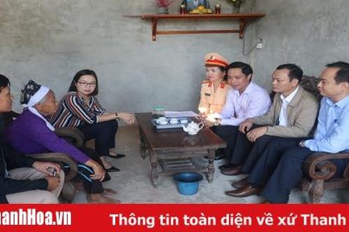 Ban An toàn giao thông tỉnh Thanh Hóa thăm gia đình có nạn nhân tử vong do TNGT tại Vĩnh Lộc và Thạch Thành