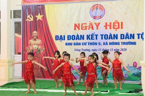 Phó Bí thư Tỉnh ủy Đỗ Minh Tuấn dự Ngày hội Đại đoàn kết toàn dân tộc tại huyện Triệu Sơn