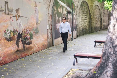NSƯT Ploong Thiết hát 'Khúc nguyện cầu miền Trung' của nhạc sỹ Đỗ Phương